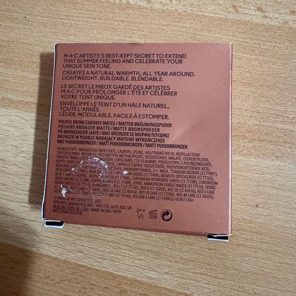 MAC Skinfinish Sunstruck Matte Bronzer in MATTE LIGHT GOLDEN Tried once. - Picture 15 of 15